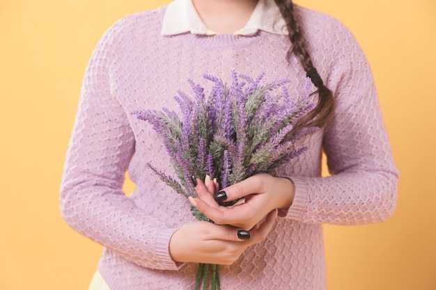 Jakie kolory pasują do lawendowego i podkreślą jego urok?