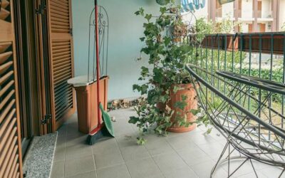 Jak stworzyć przytulny kącik na małym balkonie?